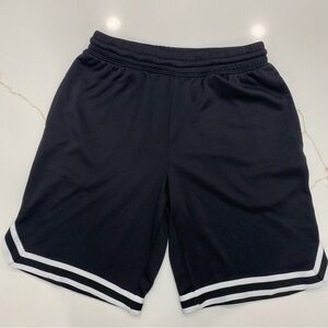 Tek Gear Kid's Black Athletic Shorts with White Trim Boys Size Medium